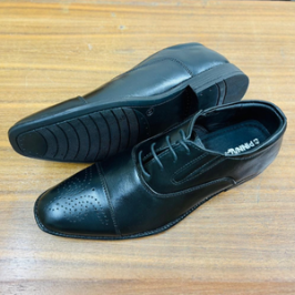 Pinnacle Lifestyle Formal Oxford shoe with lace 02