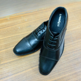 Pinnacle Lifestyle Formal Oxford shoe with lace 10